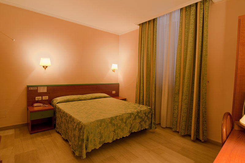 Hotel Center 2 Rome Exterior photo