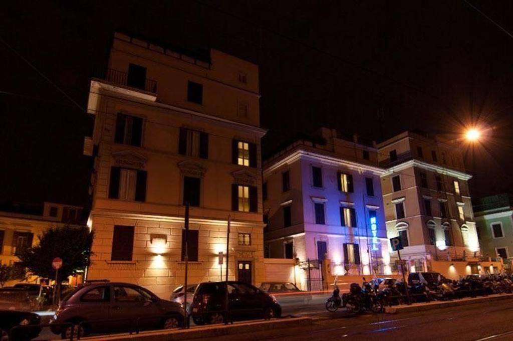 Hotel Center 2 Rome Exterior photo